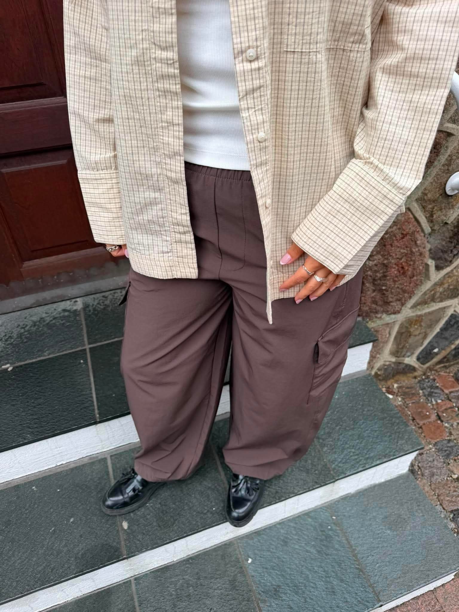 NMKIRBY Cargo Trousers - Chocolate Brown